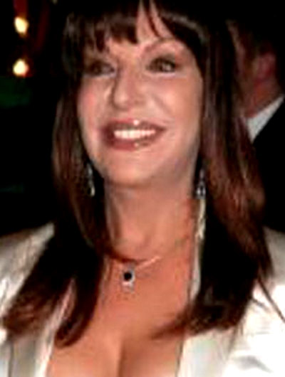 Tulug Çizgen; Üsküdar, İstanbul, Türkiye doğumlu Türk oyuncu