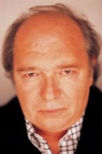 Tunca Yönder; Ankara, Türkiye doğumlu Türk oyuncu, yönetmen, senarist