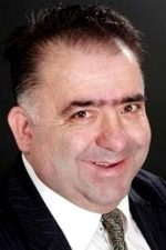 Tuncay Akça; Kastamonu, Türkiye doğumlu Türk oyuncu