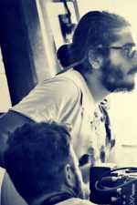 Emre Konuk; İstanbul, Türkiye doğumlu Türk yönetmen, görüntü yönetmeni, senarist