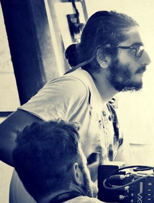 Emre Konuk; İstanbul, Türkiye doğumlu Türk yönetmen, görüntü yönetmeni, senarist