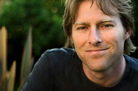 Tyler Bates; Los Angeles, Kaliforniya, ABD doğumlu Amerikalı besteci, müzisyen, müzik yapımcısı