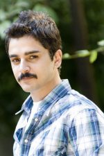 Umut Kurt; Erzincan, Türkiye doğumlu Türk oyuncu