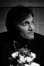 Vincent Gallo; Buffalo, New York, ABD doğumlu Vinnie Gallo olarak da bilinen Amerikalı oyuncu, senarist, yönetmen