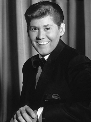 Wayne Newton; Carson Wayne Newton olarak da bilinen Amerikalı oyuncu, müzisyen