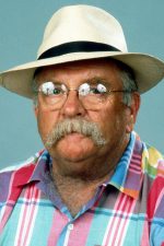 Wilford Brimley; Salt Lake City, Utah, ABD doğumlu A. Wilford Brimley olarak da bilinen Amerikalı şarkıcı oyuncu