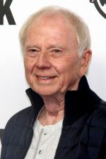 Wolfgang Petersen; Emden, Aşağı Saksonya, Almanya  doğumlu Alman yönetmen, yapımcı, senarist