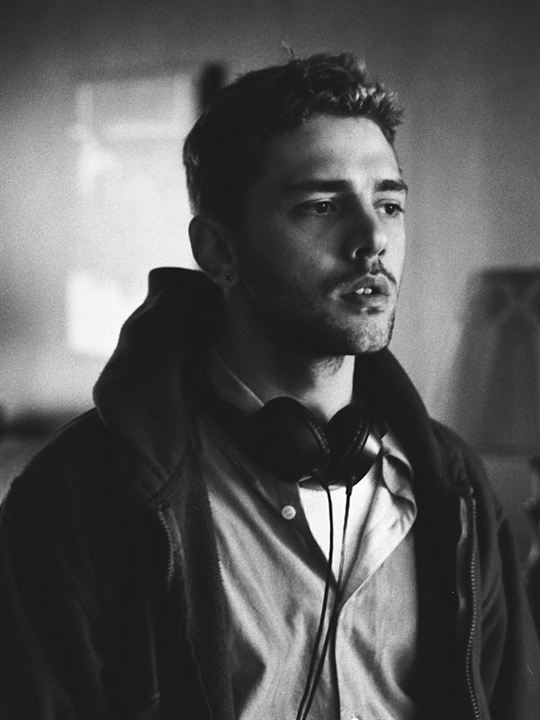 Xavier Dolan; Montreal,Québec,Kanada doğumlu Xavier Dolan-Tadros,Xavier Dolan-Tadros olarak da bilinen Kanadalı  senarist, yönetmen, oyuncu
