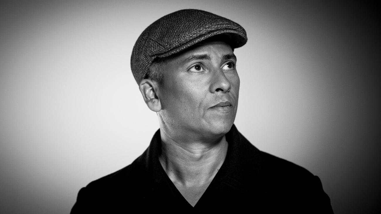 Xavier Naidoo; Mannheim, Baden-Württemberg, Almanya  doğumlu Alman şarkıcı, oyuncu, besteci, müzisyen