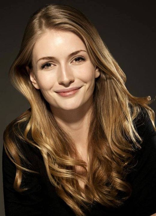 Yasemin Allen; Londra, İngiltere doğumlu Yasemin Kay Allen, Yasemin Kay Allen olarak da bilinen Türk oyuncu