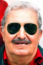 Yaşar Güner; Rize, Türkiye doğumlu Türk oyuncu, yönetmen, senarist