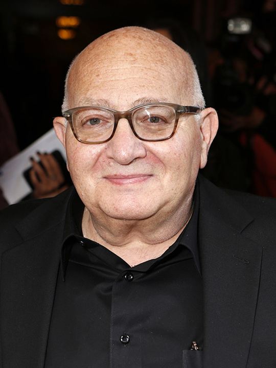 Ben Lewin; Polonya doğumlu Avustralyalı yönetmen, senarist, yapımcı