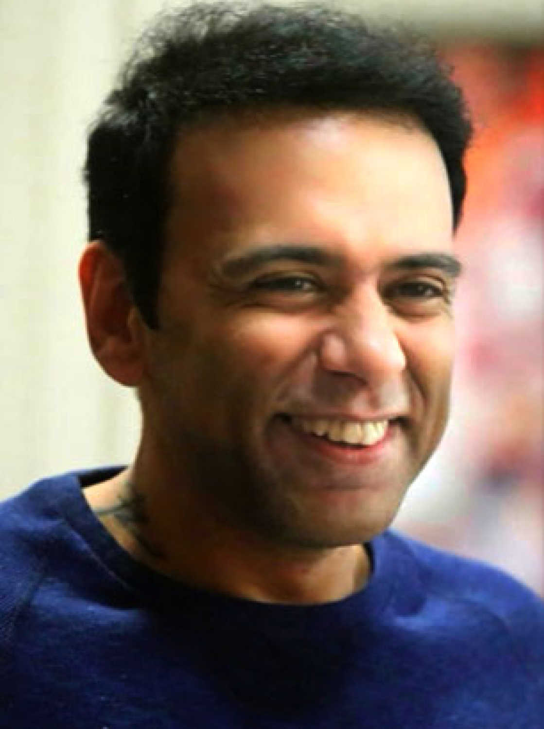 Farhad Samji; Mumbai, Maharaştra, Hindistan doğumlu Hint diyalog yazarı, senarist