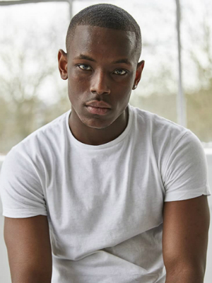 Micheal Ward; Jamaika doğumlu Jamaikalı oyuncu