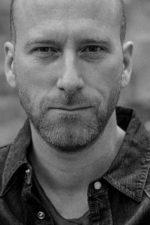 Roar Uthaug; Lørenskog,Norveç doğumlu Norveçli  yönetmen, senarist