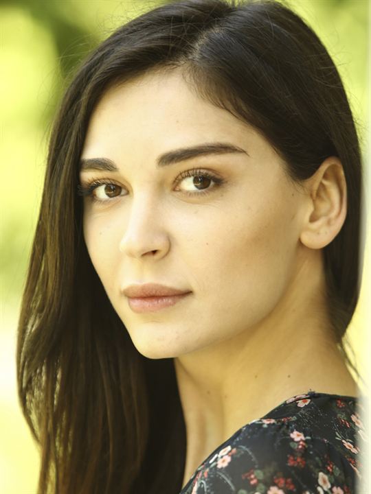 Sevcan Yaşar; Türk oyuncu