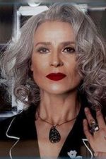 Sondos Belhassen; Tunus doğumlu Tunuslu oyuncu