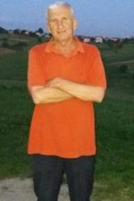 Sulejman Kapic; Saraybosna, Bosna Hersek doğumlu Boşnak yapımcı