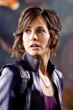 Stephanie Szostak; Fransız oyuncu