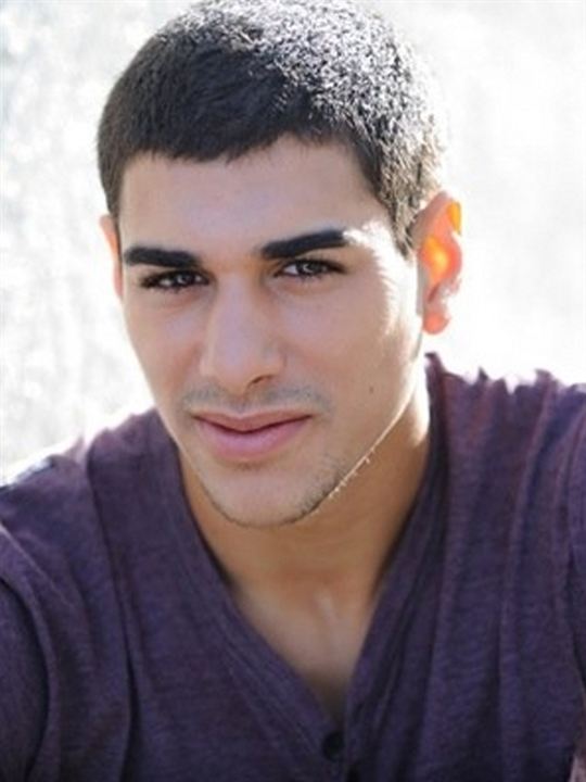 Anis Cheurfa; Amerikalı oyuncu, dublör