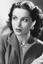 Yvonne Furneaux; Yvonne Élisabeth Scatcherd olarak da bilinen Fransız oyuncu