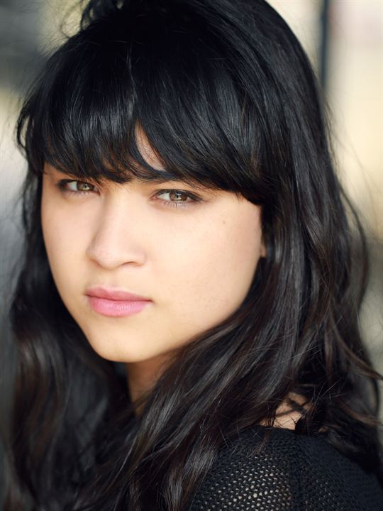 Isabella Laughland; İngiliz  oyuncu