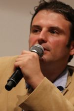 Levent Soyarslan; kurgucu, müzisyen, senarist