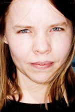 Laura Dunn; yapımcı, yönetmen