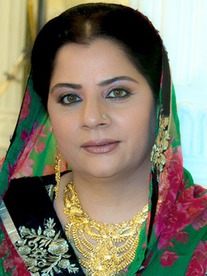 Alka Badola Kaushal; Delhi, Hindistan doğumlu Hint oyuncu