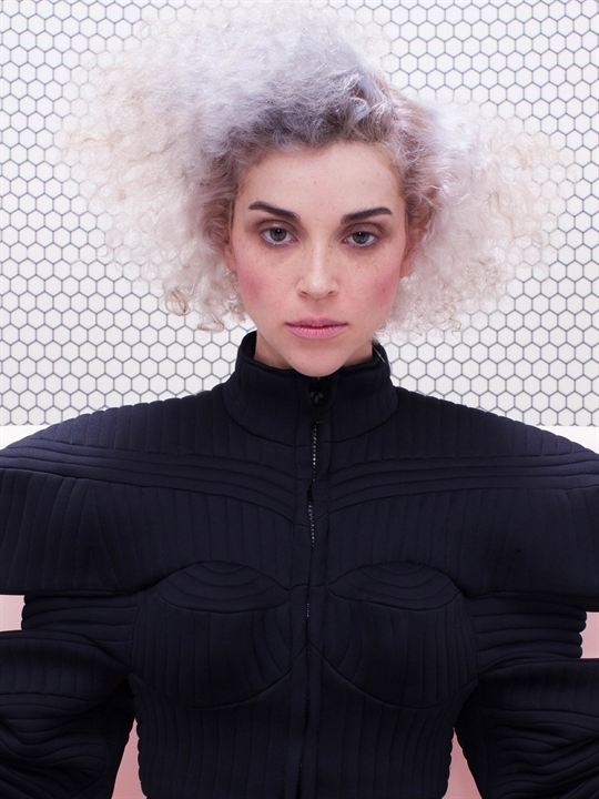 Annie Clark; Anne Erin Clark, St. Vincent olarak da bilinen Amerikalı senarist, yönetmen