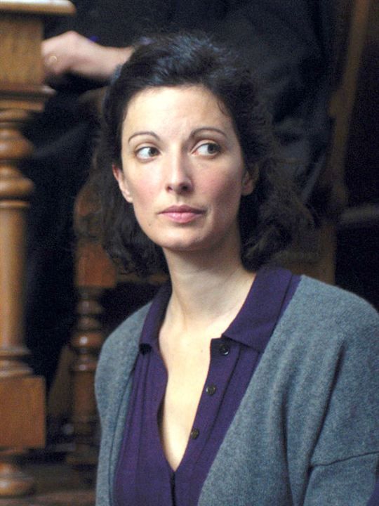 Stéphanie Cléau; Fransız oyuncu, senarist