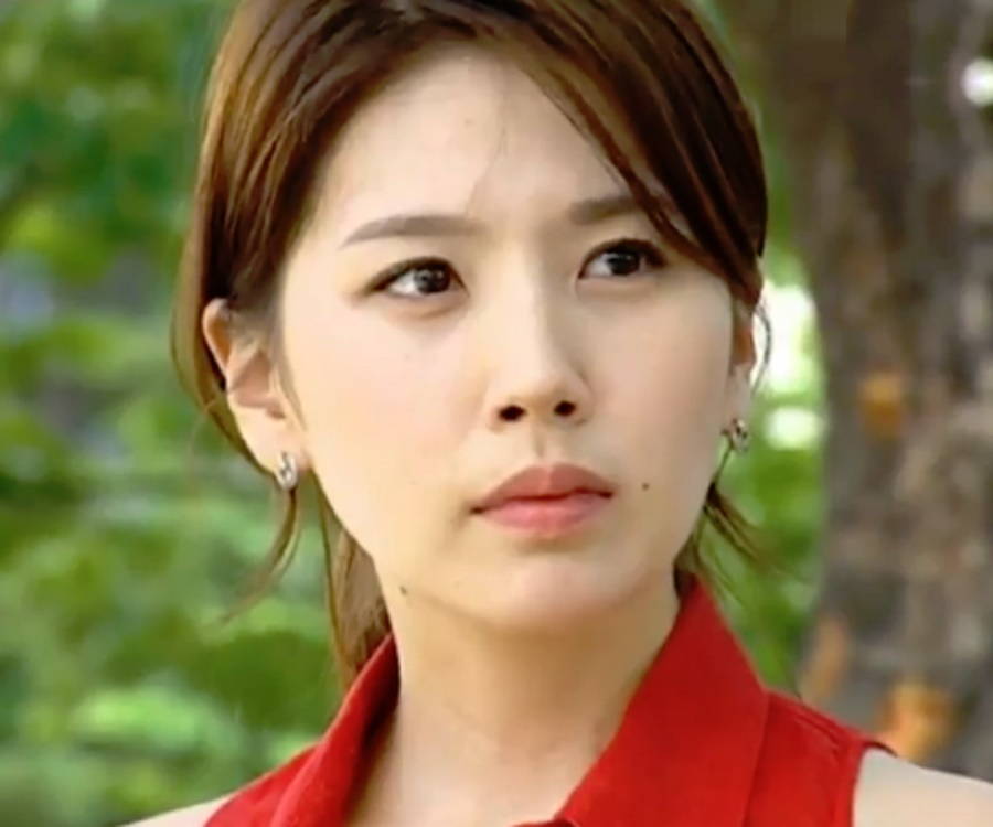 Lee Eun-Ju; Wolmyeong-dong, Gunsan, Güney Kore doğumlu Güney Koreli oyuncu