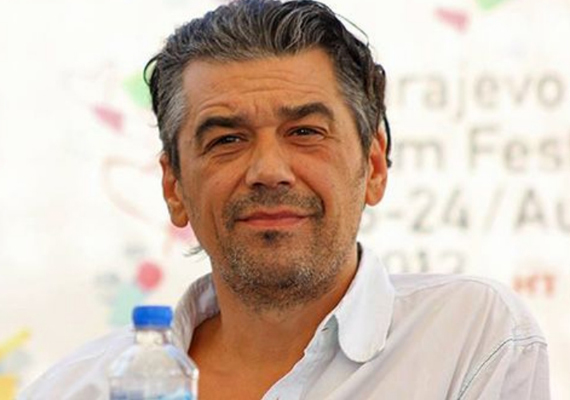 Bobo Jelcic; Mostar, Bosna Hersek doğumlu Boşnak senarist, yönetmen