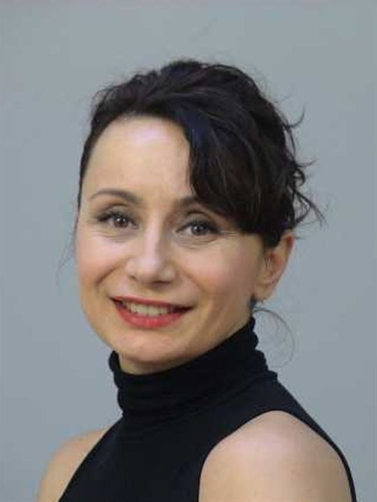 Fulya Şirin; Türk oyuncu yönetmeni, oyuncu