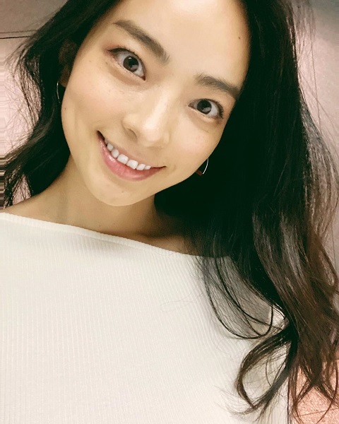 Reina Aoi; Tokyo, Japonya doğumlu Japon oyuncu