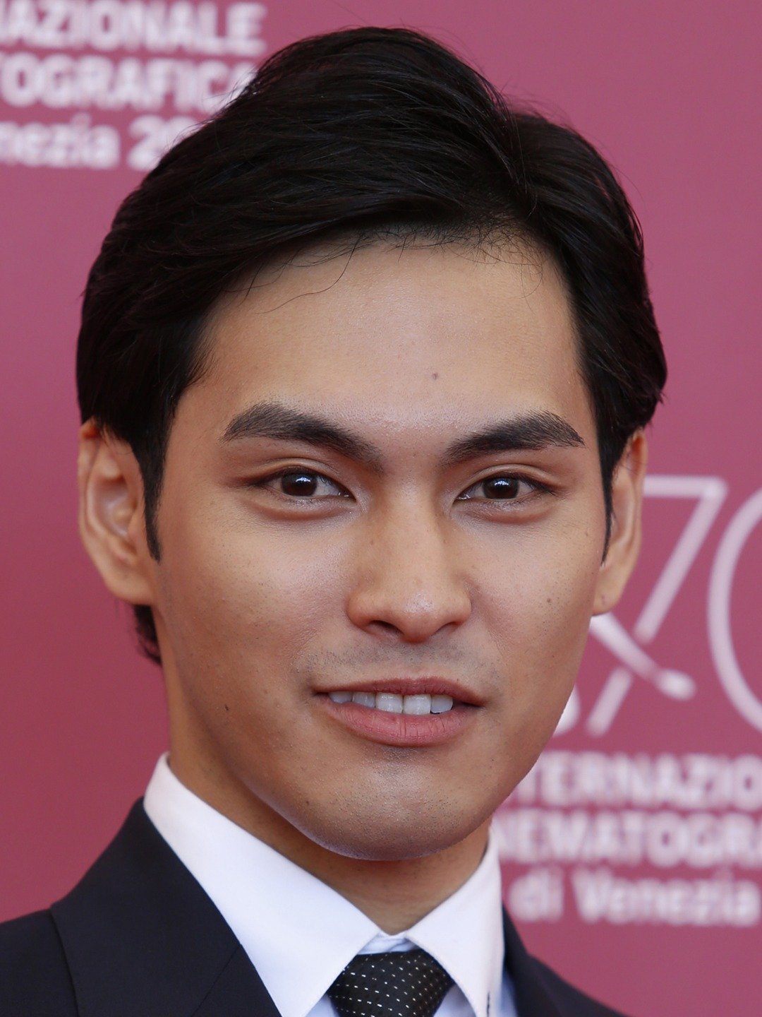 Yûya Yagira; Higashiyamato, Tokyo, Japonya doğumlu Japon oyuncu