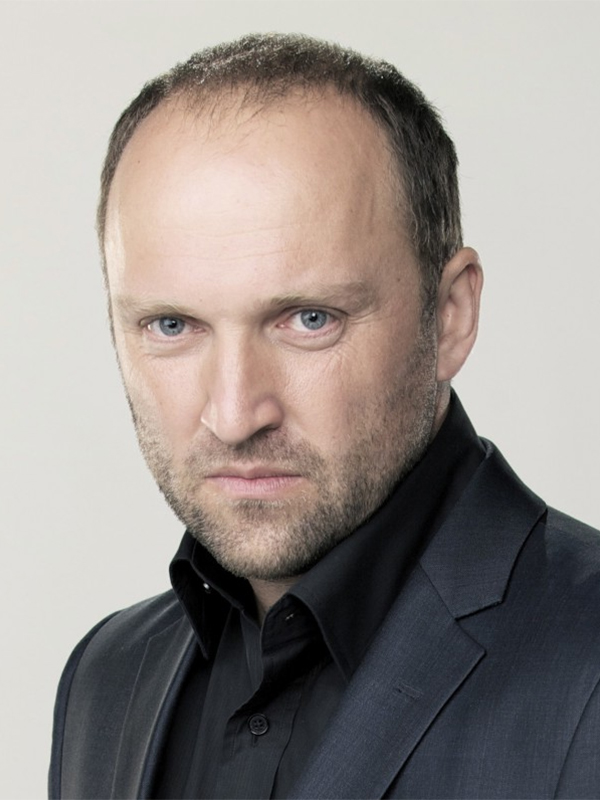 Aleksandr Kobzar; Kiev, Ukrayna doğumlu Aleksandr Nikolaevich Kobzar olarak da bilinen Ukraynalı oyuncu