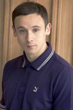 Jason Maza; Londra,İngiltere doğumlu İngiliz  oyuncu, yapımcı, idari yapımcı