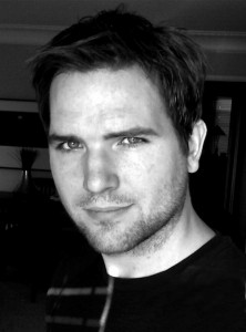 Justin Rhodes; Amerikalı senarist, senaryoya katkı