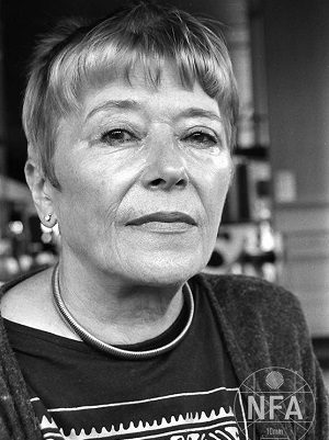 Ester Krumbachová; Brno, Çekya doğumlu Çek kostüm şefi, senarist