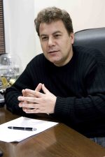 Süleyman Çobanoğlu; Afyonkarahisar, Türkiye doğumlu Türk senarist, yapımcı