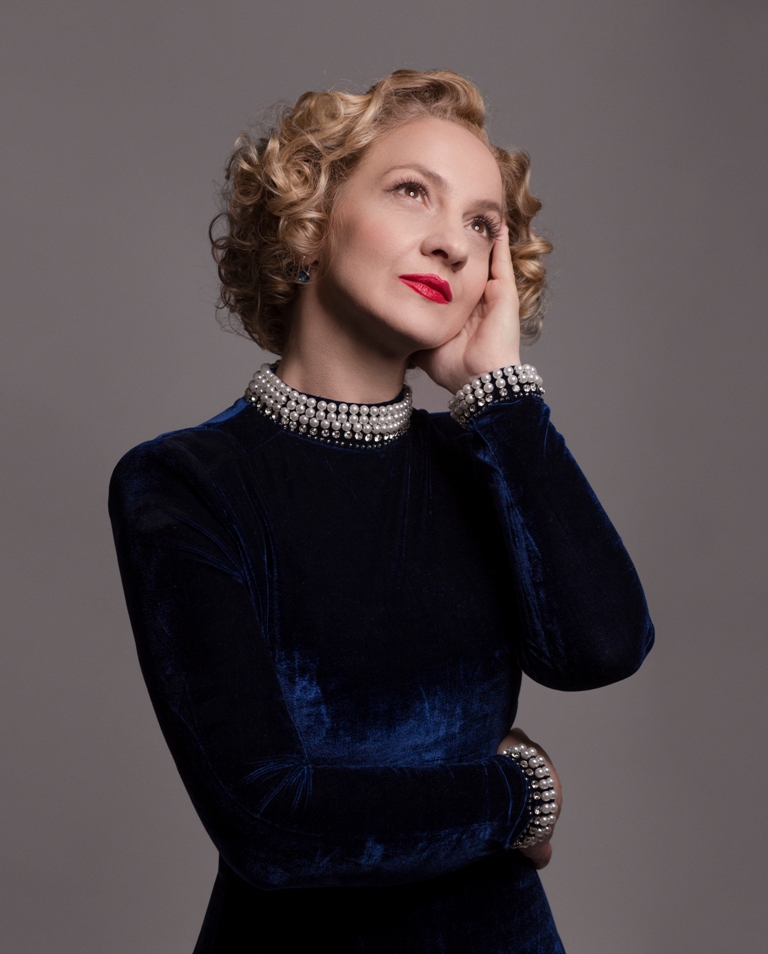 Selma Alispahic; Tuzla, Bosna Hersek doğumlu Boşnak oyuncu