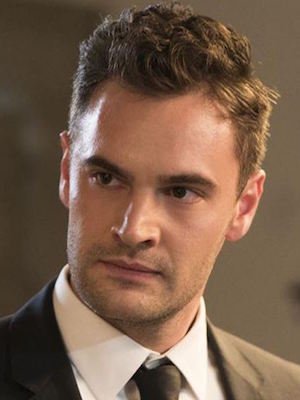 Tom Bateman; Oxford,Oxfordshire,İngiltere doğumlu Thomas Jonathan Bateman olarak da bilinen İngiliz  oyuncu