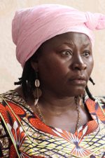 Marie-Philomène Nga; Douala, Kamerun doğumlu Kamerunlu oyuncu