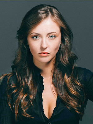 Katharine Isabelle; Katharine Isobel Murray olarak da bilinen Kanadalı  oyuncu