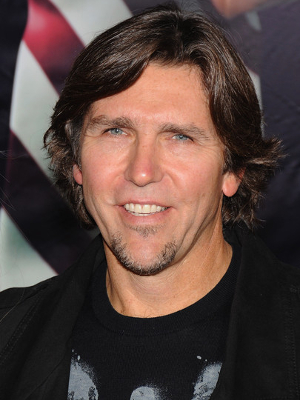 Nelson McCormick; Amerikalı yönetmen, creator/showrunner, idari yapımcı