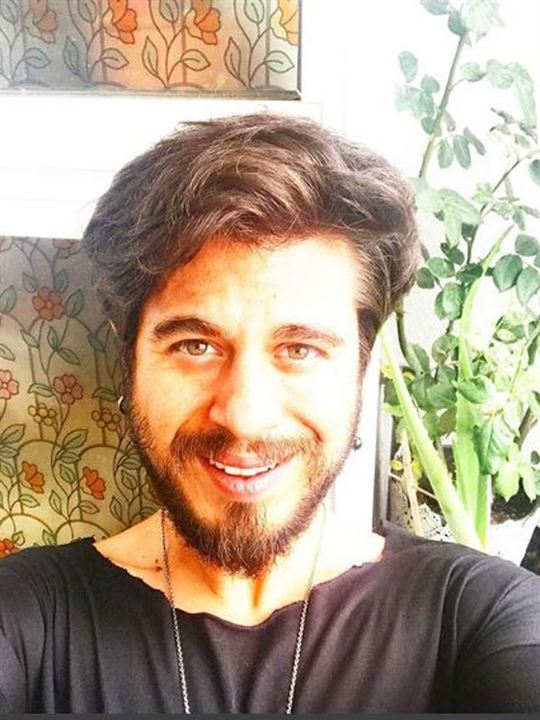 Cem Karcı; Türk yönetmen, 2. birim yönetmeni, creator/showrunner