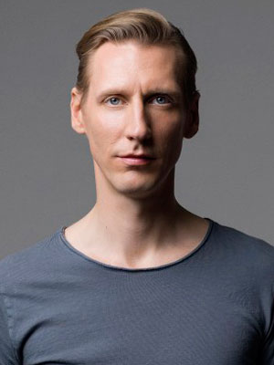 Pekka Strang; Helsinki,Finlandiya doğumlu Fin  oyuncu