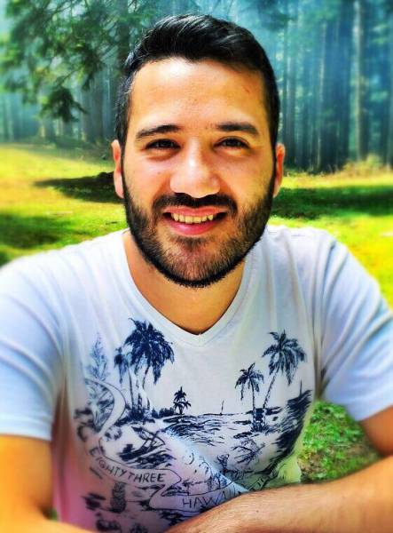 Vedat Dikmetaş; Türk görüntü yönetmeni, yapımcı, yönetmen