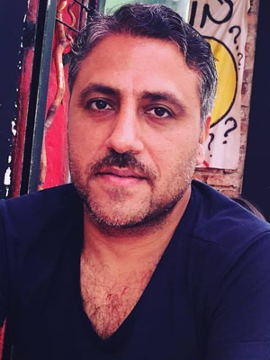 Adem Uğur; Türk yönetmen, senarist, yapımcı